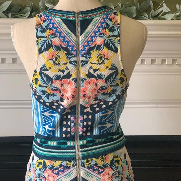 Jealous Tomato Crop top & Skirt 💕💕 - Picture 5 of 8